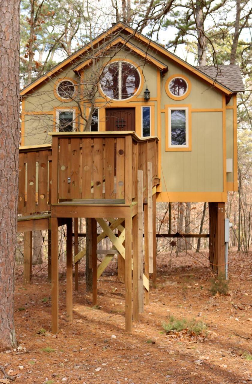 The Grand Treehouse Resort Юрика Спрингс Экстерьер фото